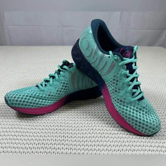 Asics NOOSA FF2 Women's Running Shoes: Size 7 MSRP $140 - Picture 1 of 5